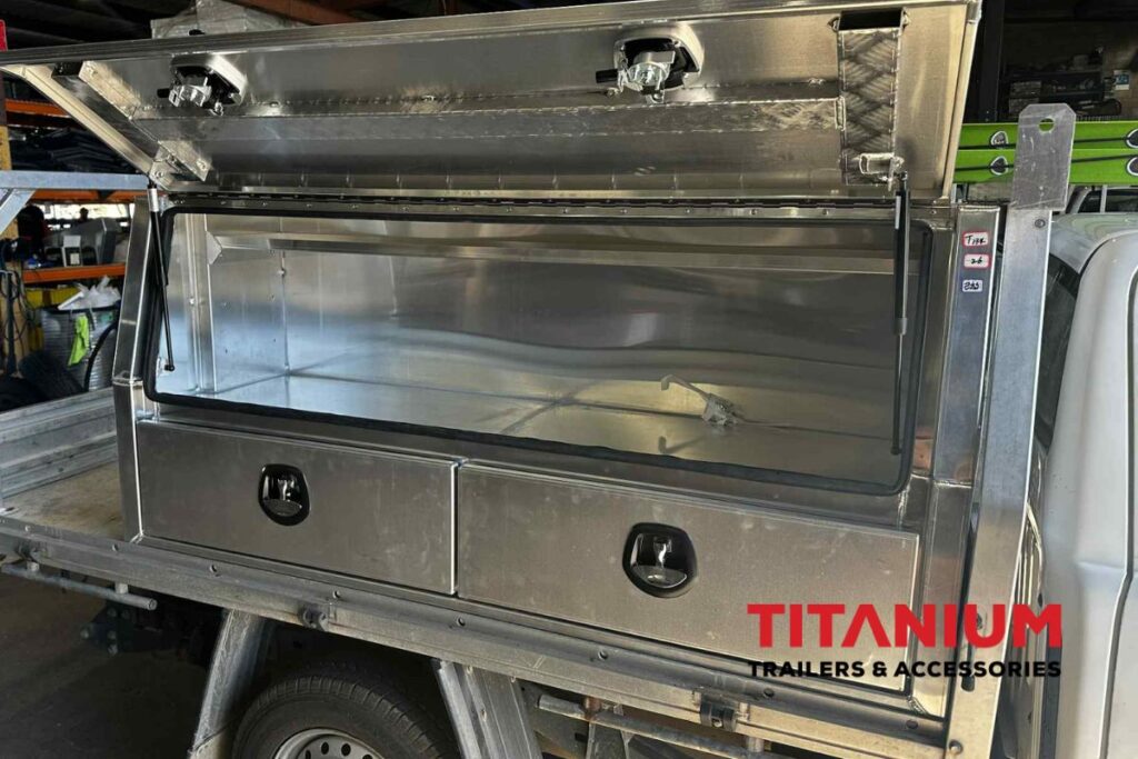 1800 Ute Tradesman Toolbox