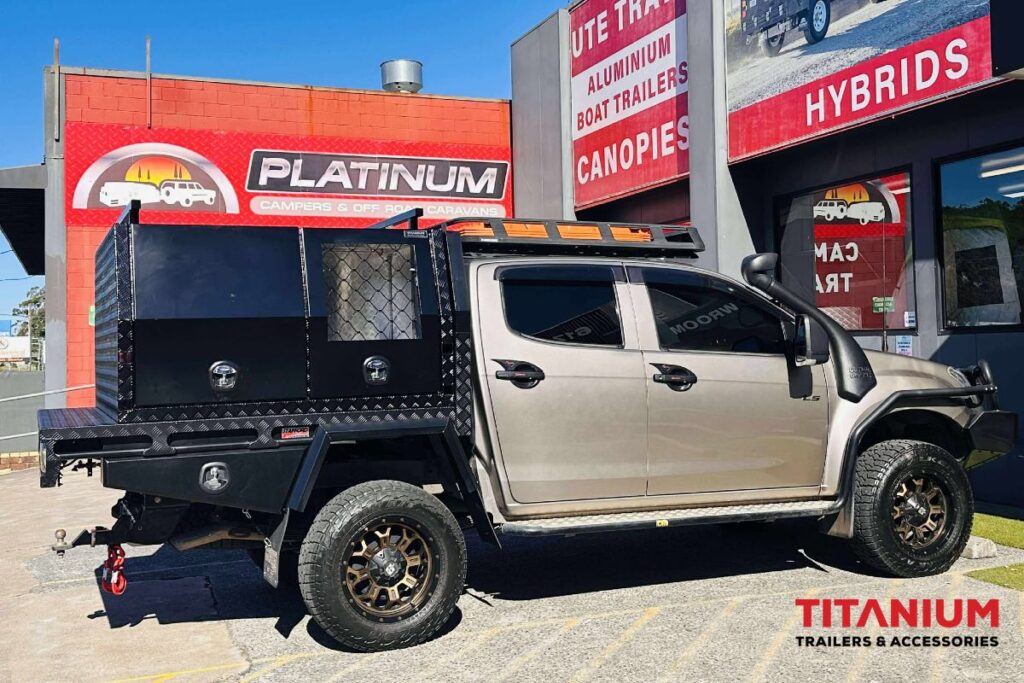 UTE Tray with canopy and QTR dogbox