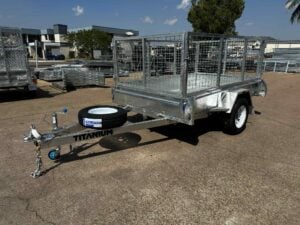 7x5 Single Axle Box Trailer front side view
