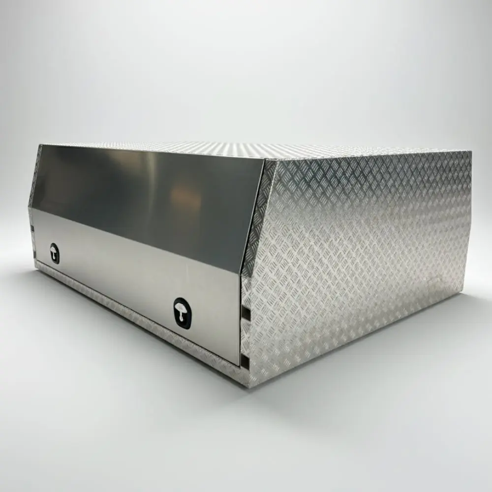 Wide Canopy Checker Flat Doors (1)